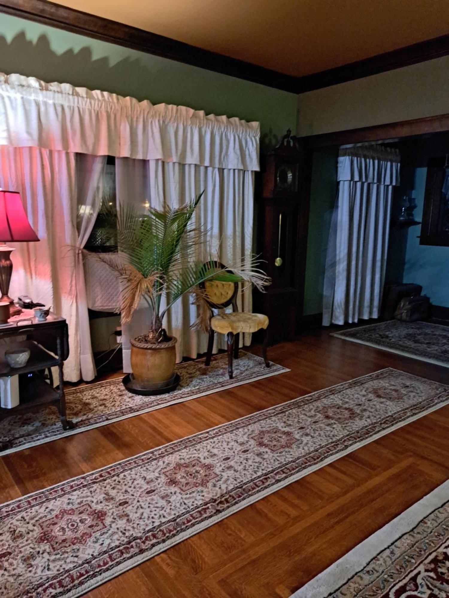 Harriott House, The Gallery Forest Room Terre Haute Bagian luar foto